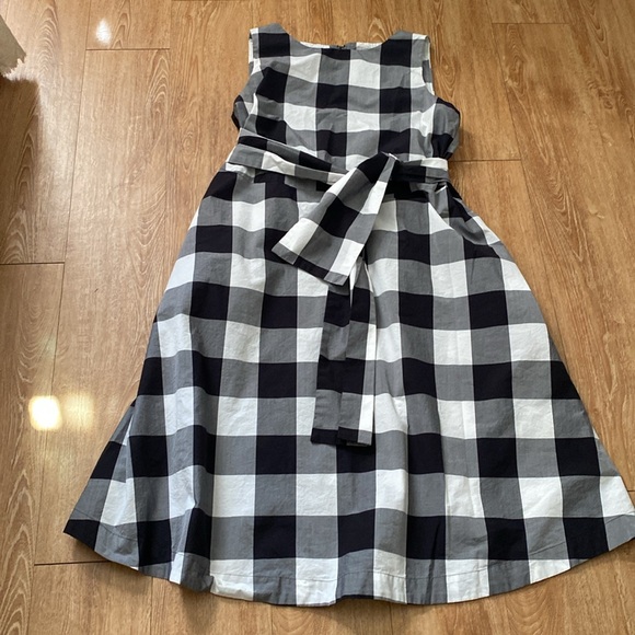 Ann Taylor Black& White Checkered Pattern A-line Dress. Size-Medium - Picture 2 of 5